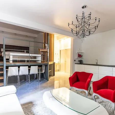 In Marais Elegant Flat In Old