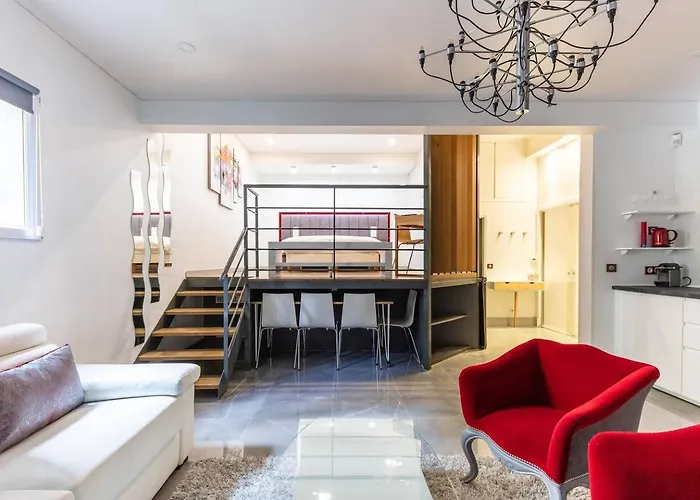 Couette-café In Marais Elegant Flat In Old Paris