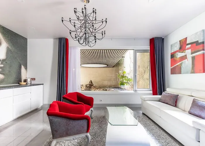 Couette-café In Marais Elegant Flat In Old 3*