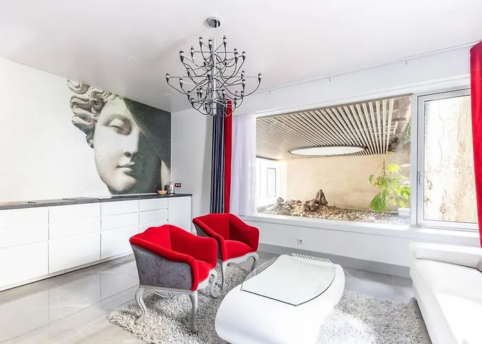 Couette-café In Marais Elegant Flat In Old