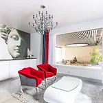 Bed & Breakfast In Marais Elegant Flat In Old