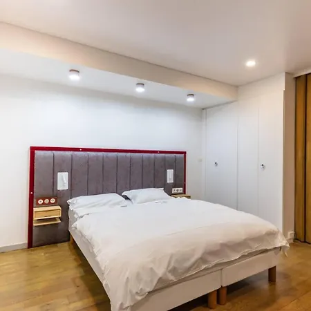 Nocleg ze śniadaniem In Marais Elegant Flat In Old