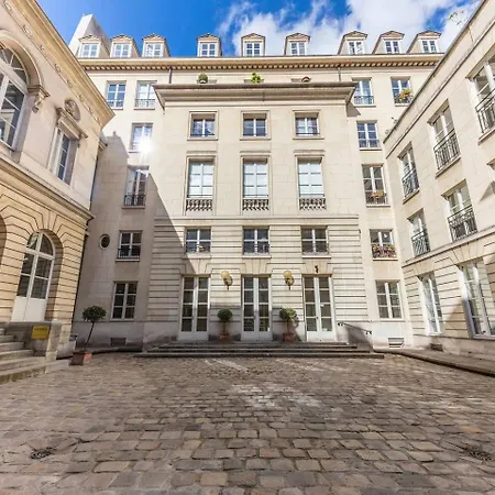 Nocleg ze śniadaniem In Marais Elegant Flat In Old