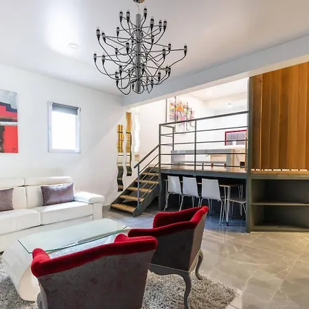 In Marais Elegant Flat In Old Nocleg ze śniadaniem 3*